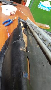 Sitz - Halteklammern